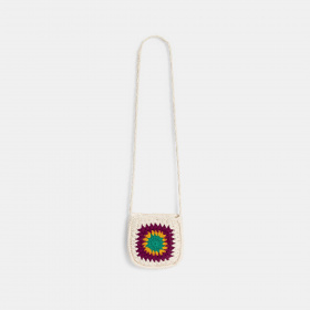 Плетена на една кука чанта в цвят екрю